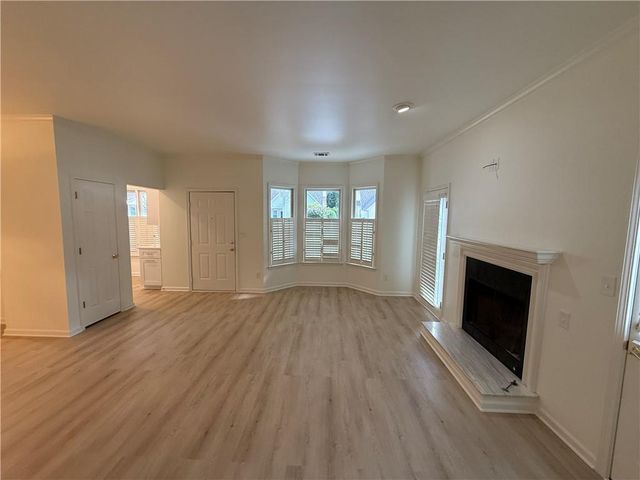 183 Victoria Way, Roswell, GA 30075