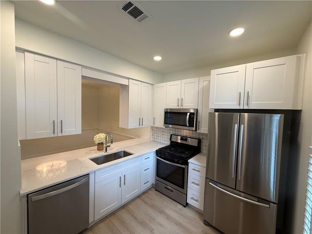 183 Victoria Way, Roswell, GA 30075