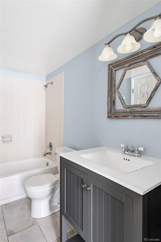 1226 S Monaco Street Parkway 307, Denver, CO 80224