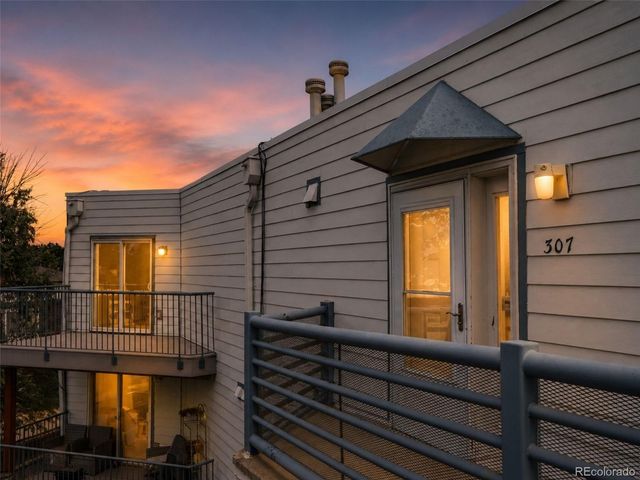 1226 S Monaco Street Parkway 307, Denver, CO 80224