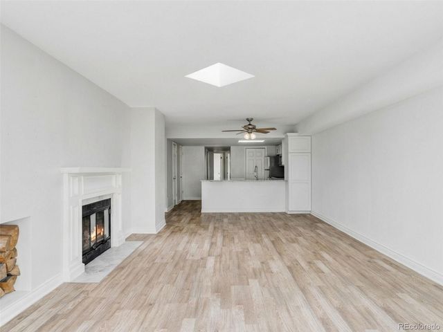 1226 S Monaco Street Parkway 307, Denver, CO 80224