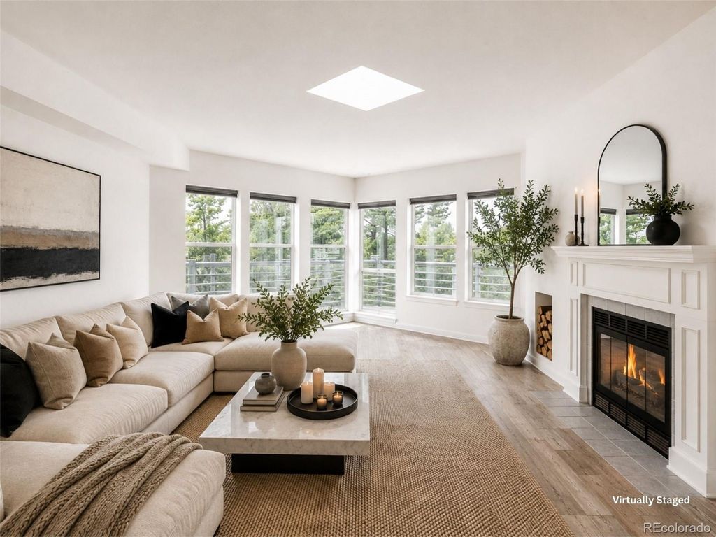 1226 S Monaco Street Parkway 307, Denver, CO 80224
