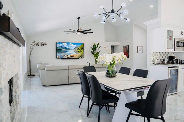 1461 MONA DRIVE, Kissimmee, FL 34744