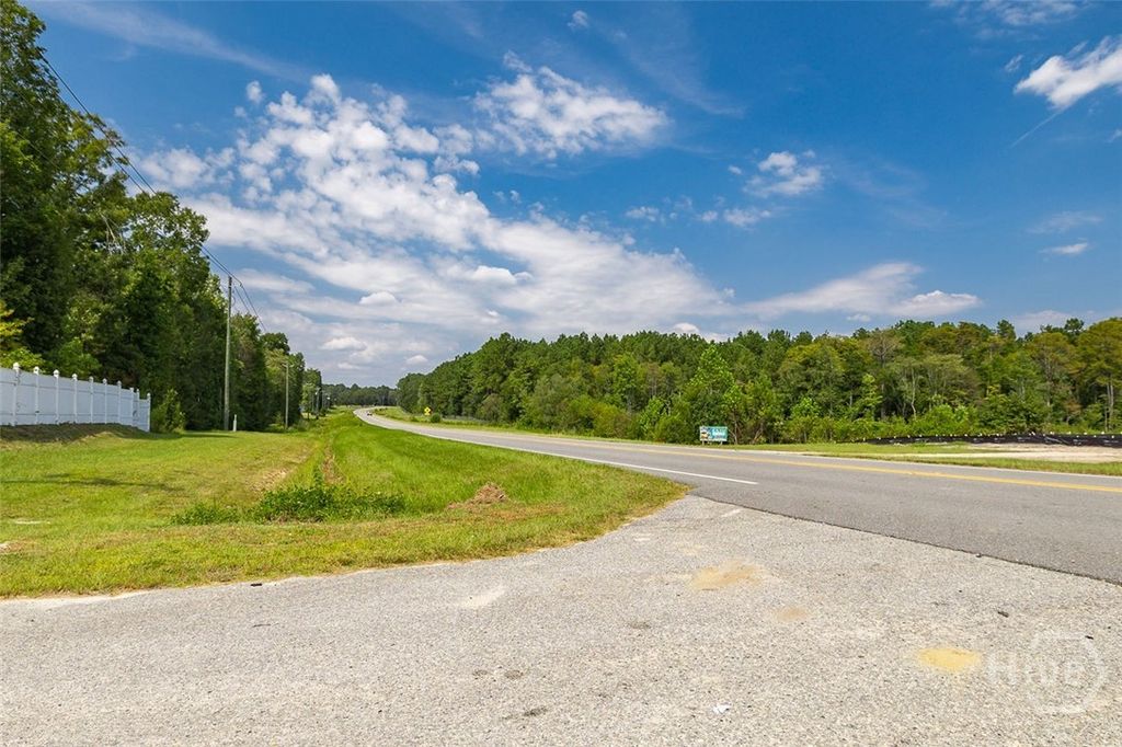 Image 2 of property listing at 650 Old Augusta Road S, Rincon, GA 31326