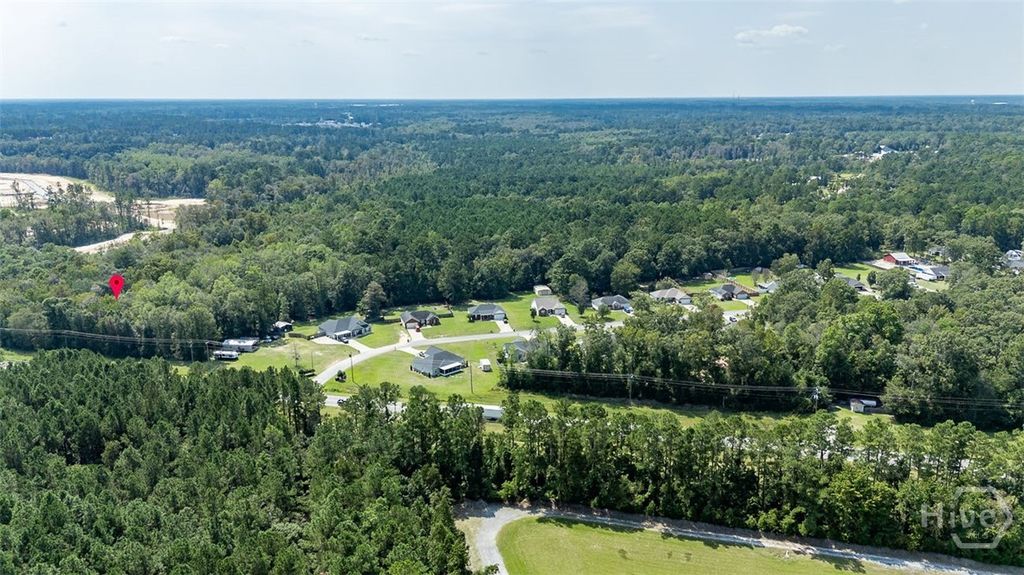 Image 8 of property listing at 650 Old Augusta Road S, Rincon, GA 31326