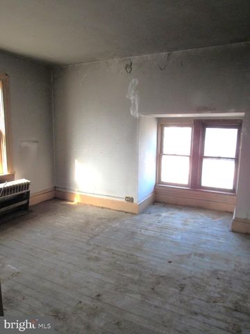 527 GIRARD AVE, York, PA 17403