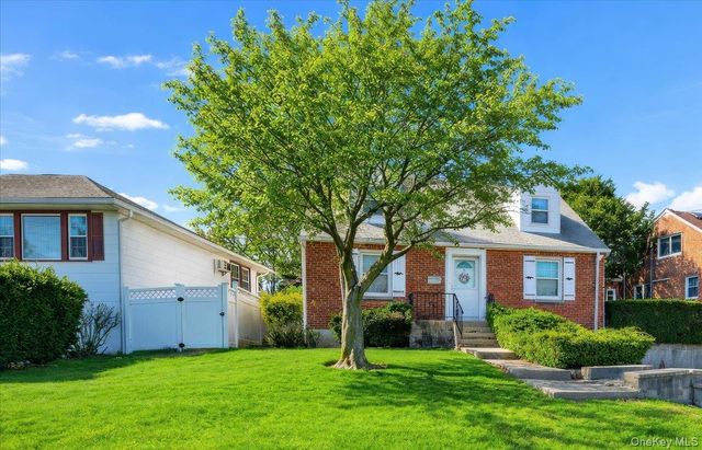 136 Roundhill Drive, Yonkers, NY 10710