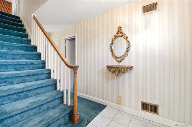 136 Roundhill Drive, Yonkers, NY 10710