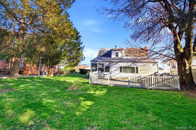 136 Roundhill Drive, Yonkers, NY 10710