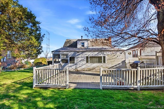 136 Roundhill Drive, Yonkers, NY 10710