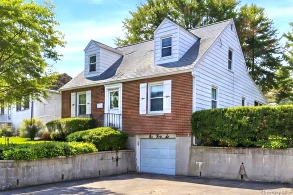 136 Roundhill Drive, Yonkers, NY 10710