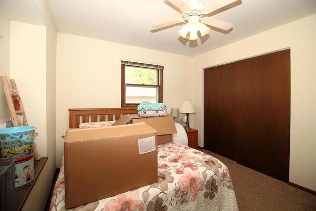 2111 Canary STREET, West Bend, WI 53090