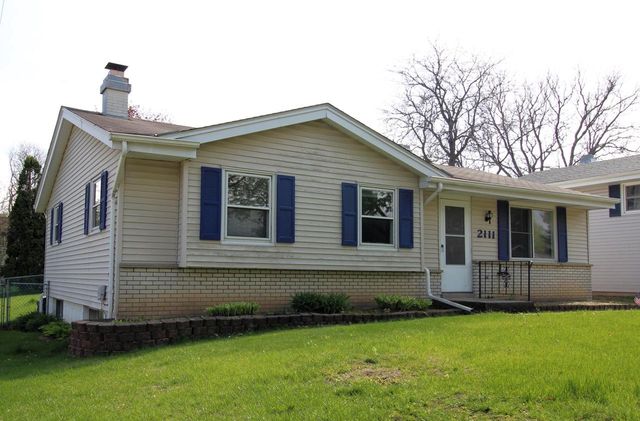 2111 Canary STREET, West Bend, WI 53090