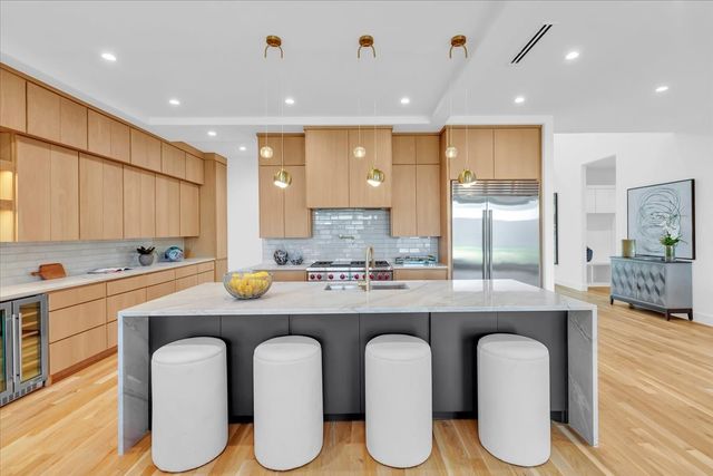 3753 Bolivar Drive, Dallas, TX 75220