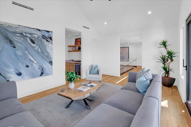 3753 Bolivar Drive, Dallas, TX 75220