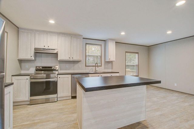 3450 Sniders Highway, Walterboro, SC 29488