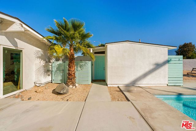 22 Gladys Circle, Palm Springs, CA 92262