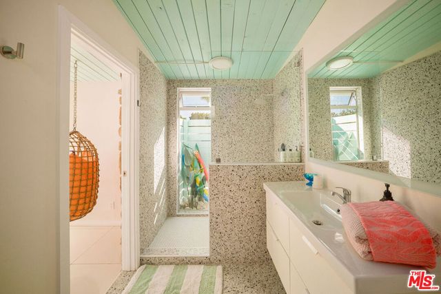 22 Gladys Circle, Palm Springs, CA 92262