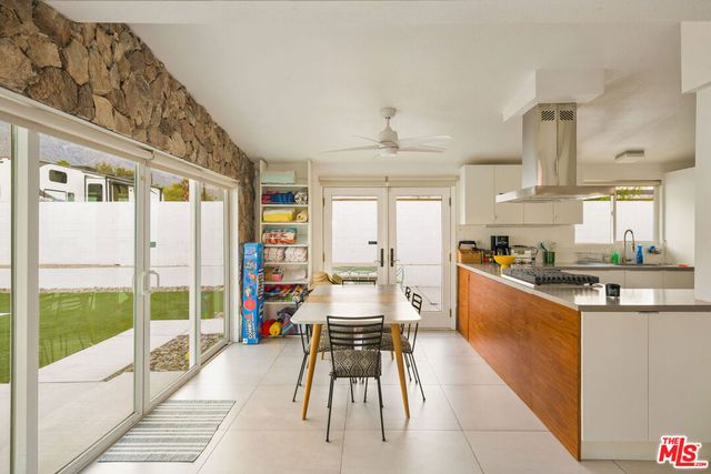 22 Gladys Circle, Palm Springs, CA 92262