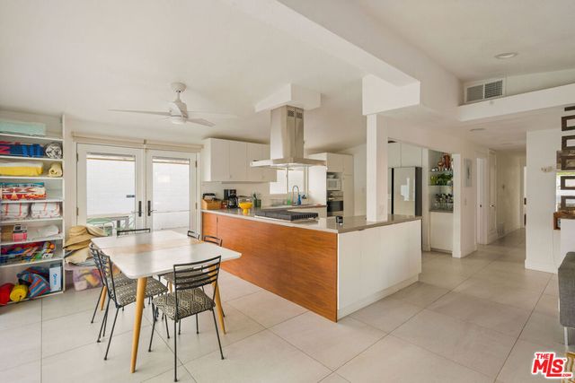 22 Gladys Circle, Palm Springs, CA 92262