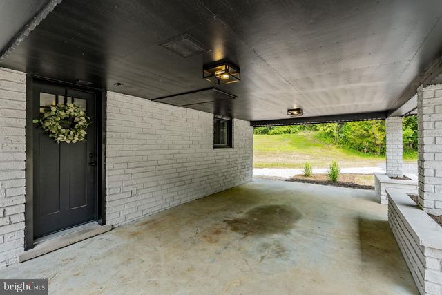 1265-L SWAMP BRIDGE RD, Denver, PA 17517
