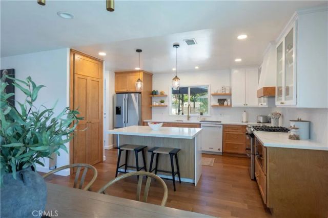 3732 Clark, Long Beach, CA 90808