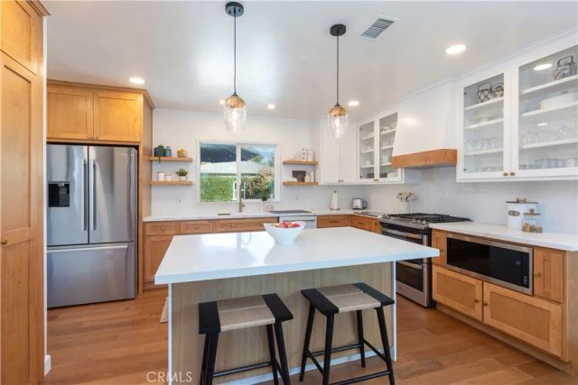 3732 Clark, Long Beach, CA 90808