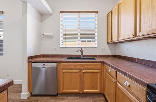 6519 S 5th Way, Phoenix, AZ 85042