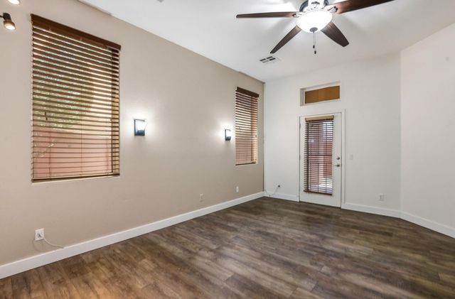6519 S 5th Way, Phoenix, AZ 85042