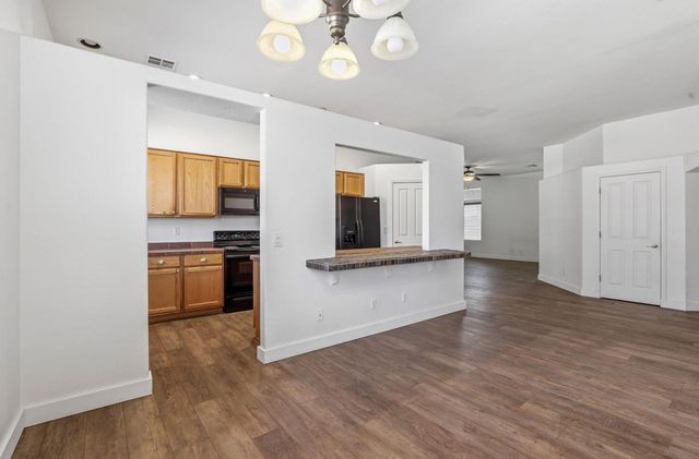6519 S 5th Way, Phoenix, AZ 85042