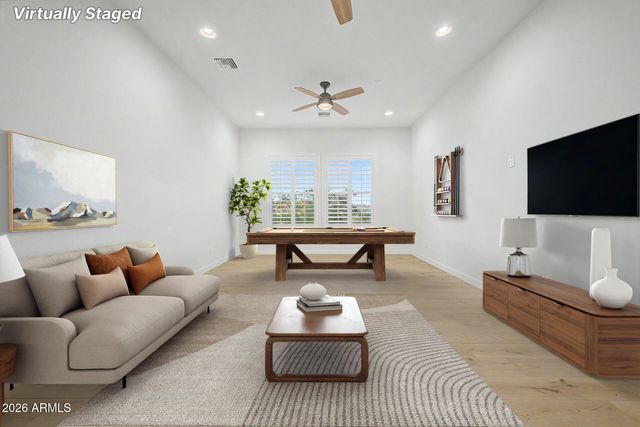 3233 W HORIZON Drive, Phoenix, AZ 85086