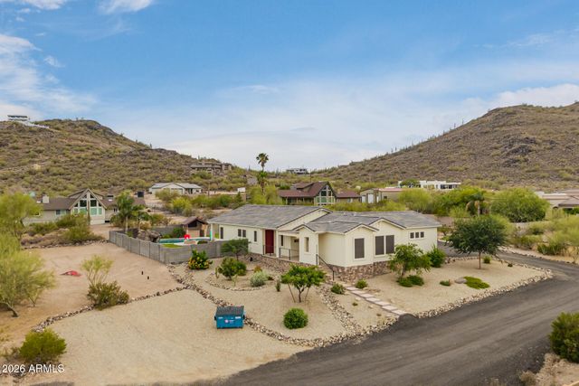 3233 W HORIZON Drive, Phoenix, AZ 85086