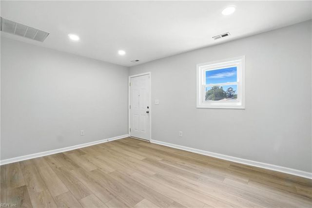219 Avondale RD, Portsmouth, VA 23701