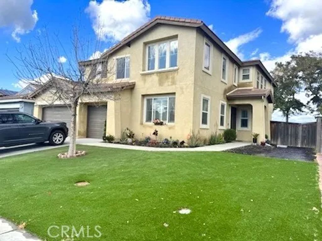 2751 Azalea Avenue, San Jacinto, CA 92582