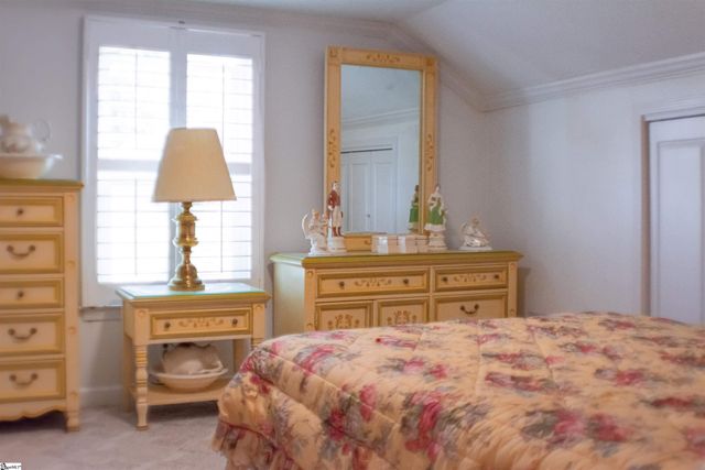 400 Wedgewood Drive, Greenville, SC 29609