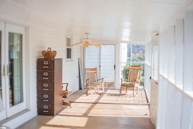 400 Wedgewood Drive, Greenville, SC 29609