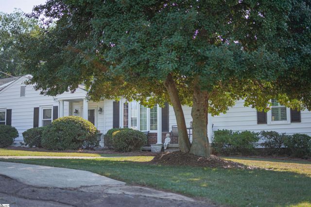 400 Wedgewood Drive, Greenville, SC 29609