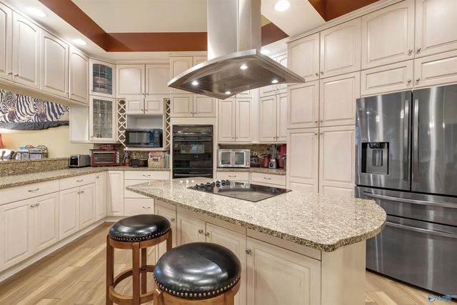 266 Forest Home Drive, Trinity, AL 35673