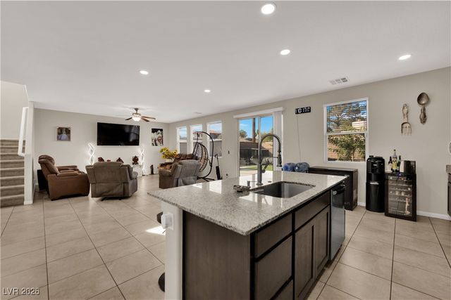 4675 High Anchor Street, Las Vegas, NV 89121