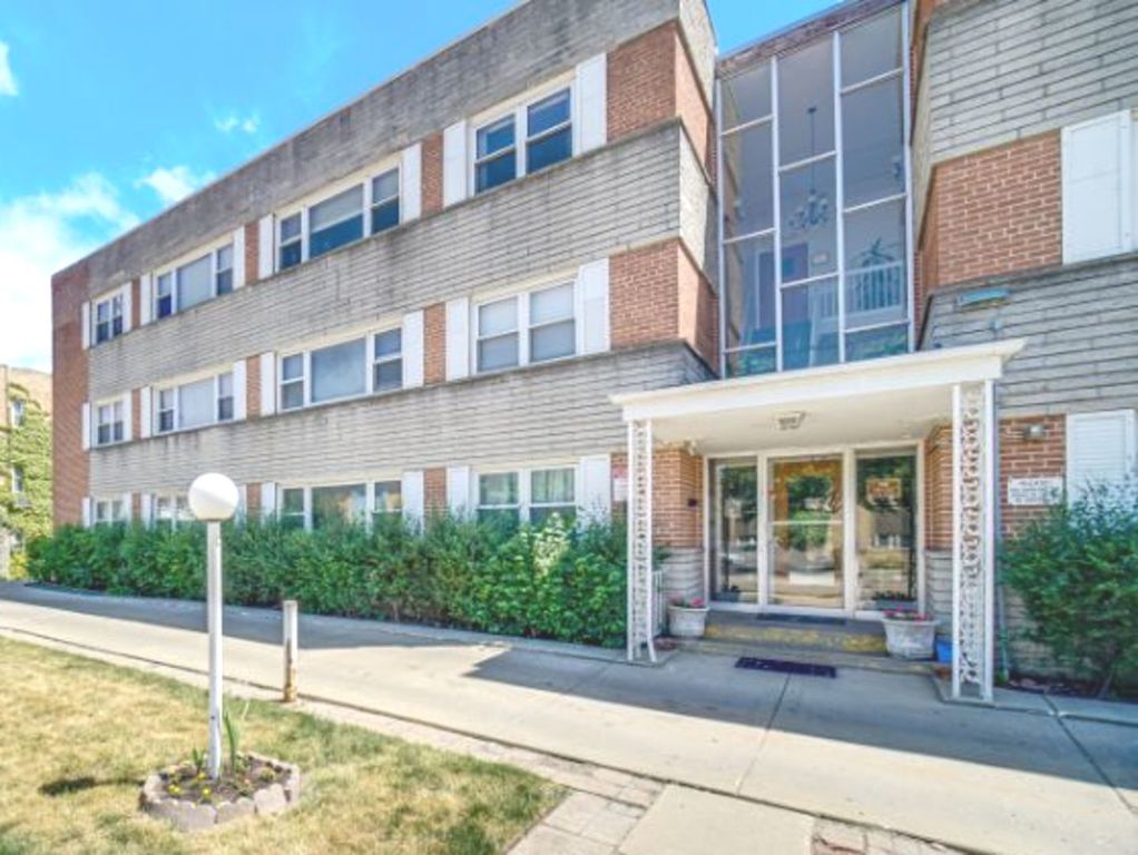 4949 Church Street 305, Skokie, IL 60077 — exterior