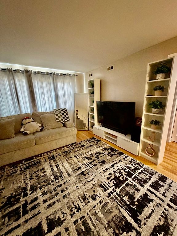 4949 Church Street 305, Skokie, IL 60077 — photo 4