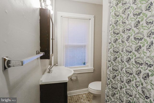 320 WALLACE ST, York, PA 17403