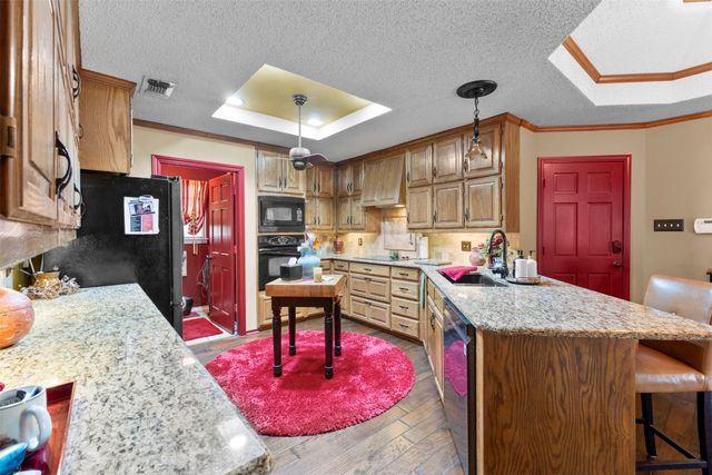 821 Red Oak Drive, Mansfield, TX 76063