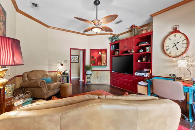 821 Red Oak Drive, Mansfield, TX 76063