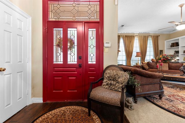 821 Red Oak Drive, Mansfield, TX 76063