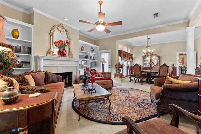 821 Red Oak Drive, Mansfield, TX 76063
