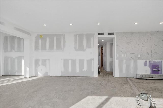 5055 N BEACH ROAD 101, Englewood, FL 34223