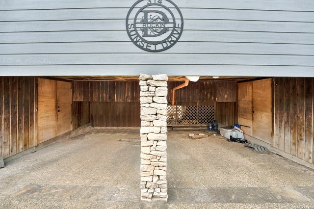 314 Sunset, Lakehills, TX 78063