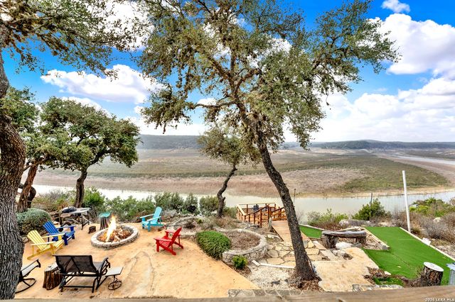 314 Sunset, Lakehills, TX 78063