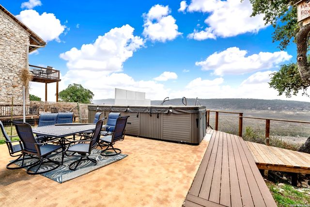 314 Sunset, Lakehills, TX 78063